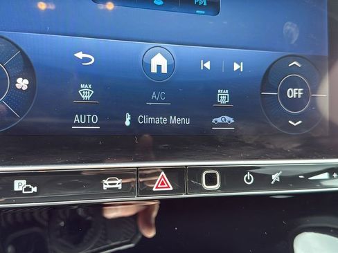 Certified 2024 Mercedes-Benz GLC 300 GLC 300 image 29