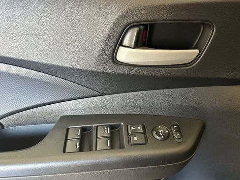 Used 2016 Honda CR-V LX image 15