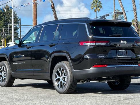 New 2025 Jeep Grand Cherokee L Limited w/ Luxury Tech Group II image 6