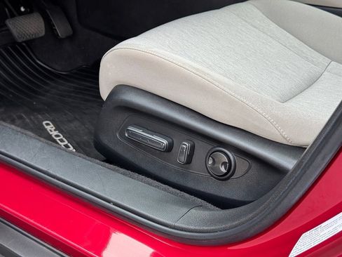 Certified 2023 Honda Accord EX image 12