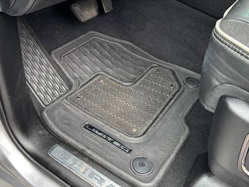 Used 2025 RAM 1500 Limited image 18