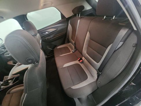 Used 2023 Chevrolet TrailBlazer LT FWD image 22
