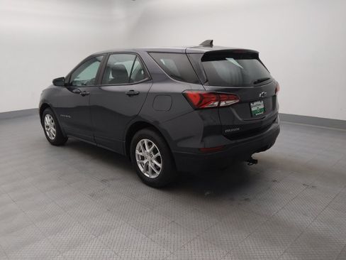 Used 2022 Chevrolet Equinox LS w/ Driver Confidence II Package FWD image 3