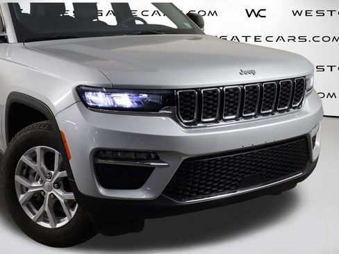 Used 2024 Jeep Grand Cherokee Limited AWD/4WD image 54