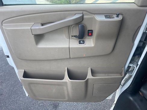 Used 2020 Chevrolet Express 2500 w/ Driver Convenience Package image 30