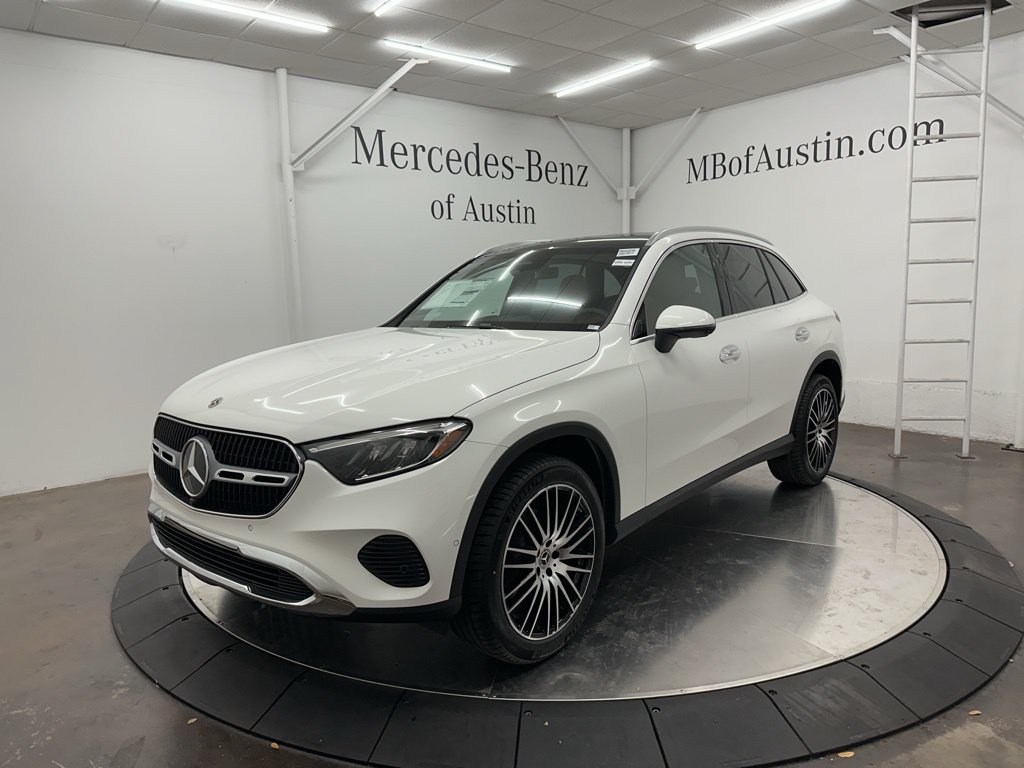 Used 2026 Mercedes-Benz GLC 300 image 3