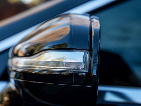 Used 2018 Mercedes-Benz S 560 Cabriolet image 66