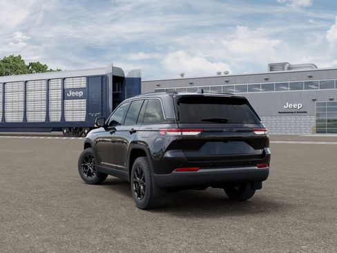 New 2026 Jeep Grand Cherokee Altitude AWD/4WD image 3