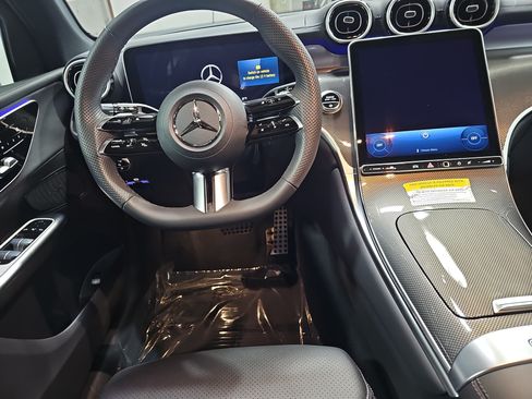 Used 2026 Mercedes-Benz GLC 300 image 18