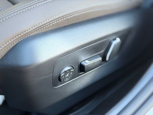 New 2026 BMW 530i xDrive w/ Premium Package image 15