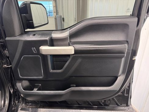 Used 2016 Ford F150 Lariat image 17