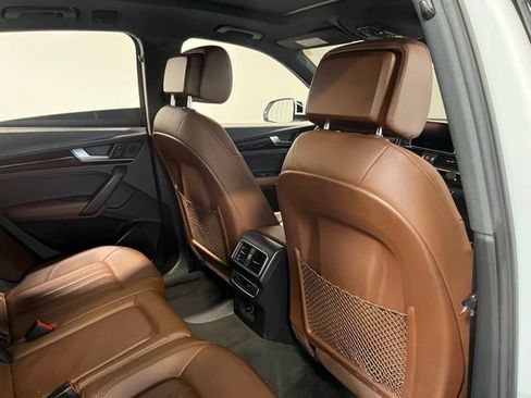 Used 2018 Audi Q5 2.0T Premium Plus w/ Premium Plus Package AWD/4WD image 14