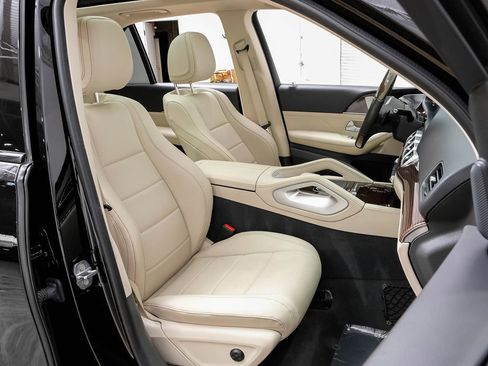 Used 2020 Mercedes-Benz GLE 350 w/ AMG Line Exterior image 29