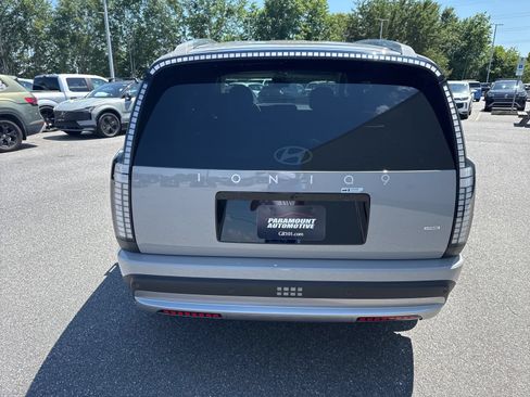 Used 2026 Hyundai Ioniq 9 SE AWD/4WD image 6