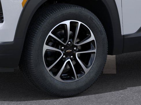 New 2026 Chevrolet TrailBlazer LT w/ Driver Confidence Package FWD image 9
