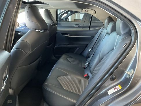 Used 2018 Toyota Camry SE image 20