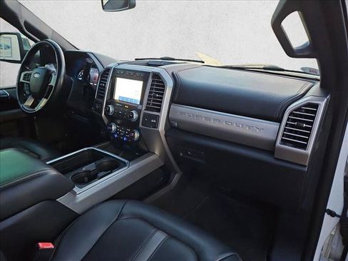 Used 2020 Ford F250 Platinum w/ FX4 Off-Road Package AWD/4WD image 24