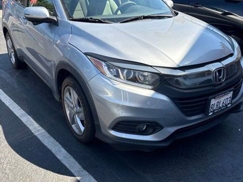 Used 2019 Honda HR-V EX image 1