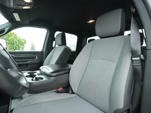 Used 2024 RAM 2500 Big Horn AWD/4WD image 38