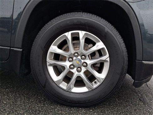 Used 2019 Chevrolet Traverse LT w/ LPO, Floor Liner Package image 8