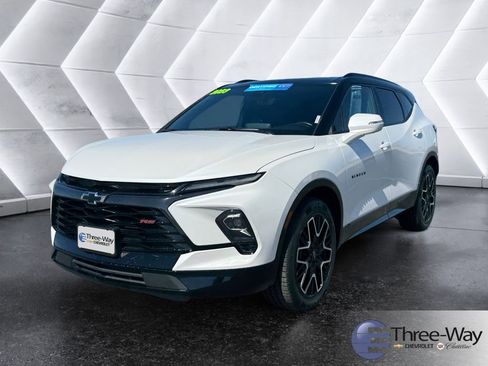 Certified 2023 Chevrolet Blazer RS w/ Driver Confidence II Package image 1