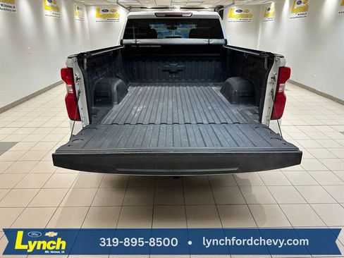 Used 2020 Chevrolet Silverado 1500 Custom w/ Custom Convenience Package image 18