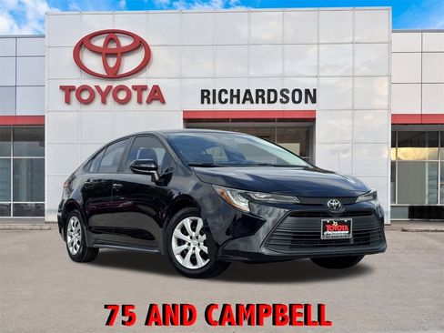 Used 2024 Toyota Corolla LE image 1