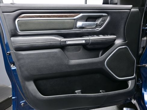 Used 2020 RAM 1500 Laramie AWD/4WD image 12