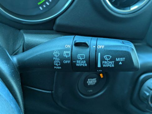 Used 2021 Jeep Wrangler Unlimited Sahara w/ Safety Group AWD/4WD image 15