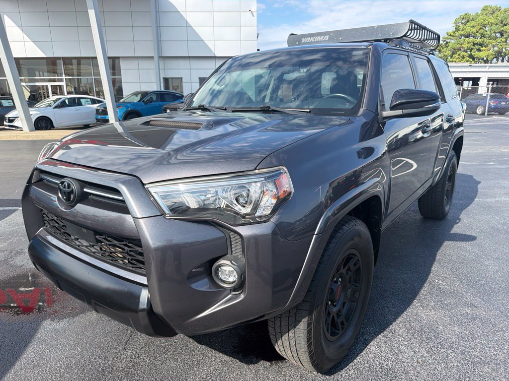 Used 2021 Toyota 4Runner Venture w/ Moonroof Package AWD/4WD image 10