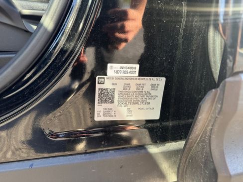 Used 2024 GMC Terrain SLE image 21