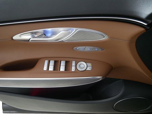 Certified 2023 Genesis GV70 2.5T w/ Advanced Package image 19