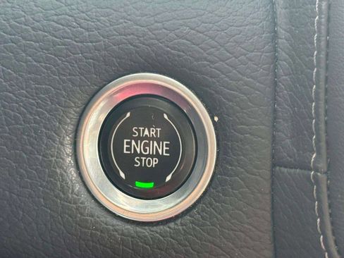 Used 2023 GMC Yukon XL Denali image 37