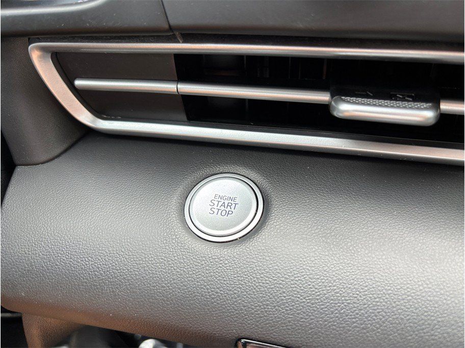 Used 2023 Hyundai Elantra SEL FWD image 24
