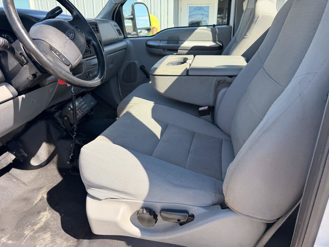 Used 2004 Ford F350 XLT AWD/4WD image 8