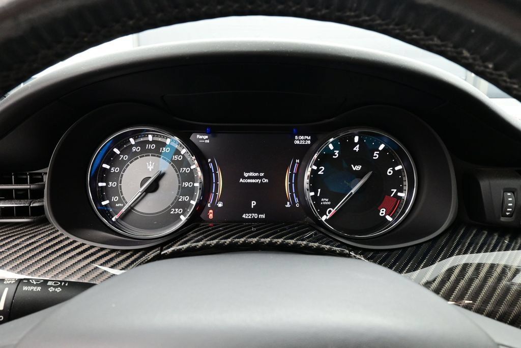 Used 2022 Maserati Quattroporte Trofeo RWD image 9