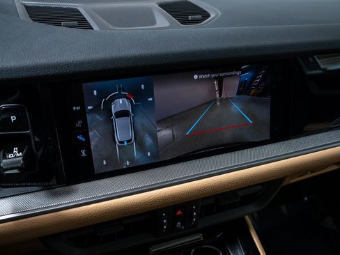 New 2026 Porsche Cayenne image 19