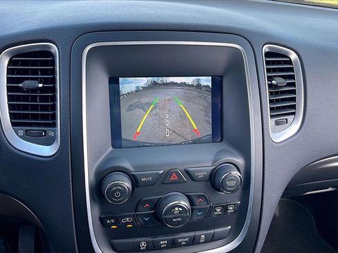 Used 2020 Dodge Durango SXT w/ 3rd Row Seating Group image 23