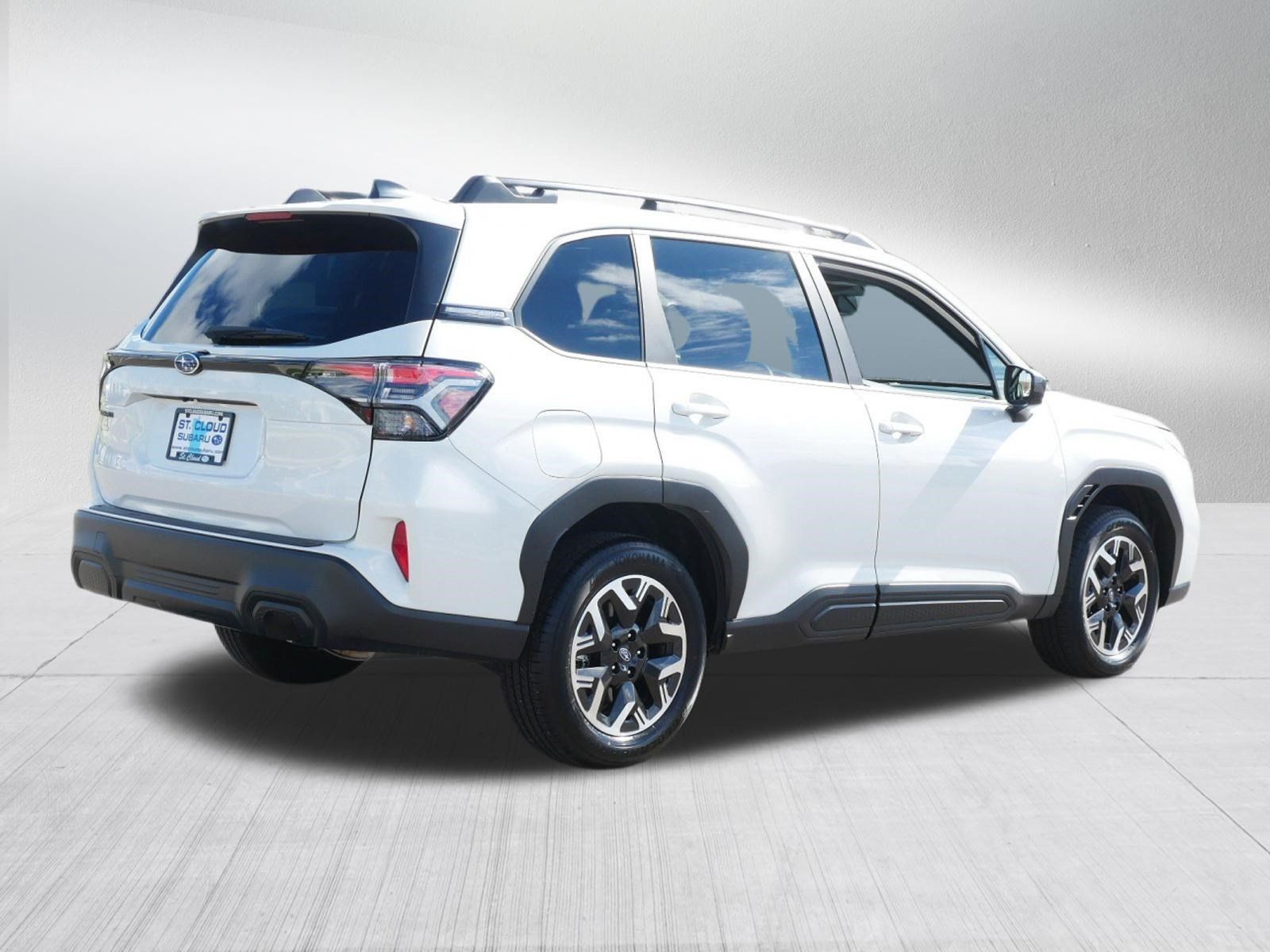 Used 2026 Subaru Forester Premium AWD/4WD image 7