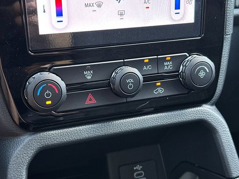 New 2026 Ford Ranger XLT w/ Black Appearance Package RWD image 19