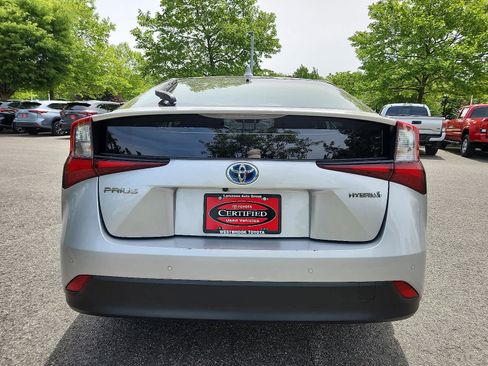 Certified 2022 Toyota Prius LE image 6