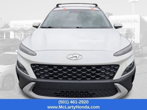 Used 2022 Hyundai Kona SEL FWD image 2