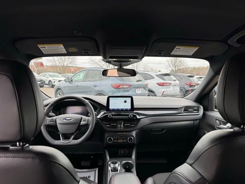 Used 2025 Ford Escape ST-Line AWD/4WD image 14