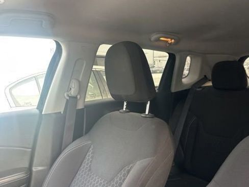 Used 2018 Jeep Compass Sport w/ Tech Group image 13