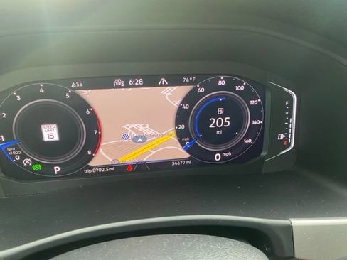 Used 2023 Volkswagen Atlas SEL AWD/4WD image 17
