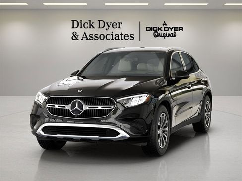 Used 2025 Mercedes-Benz GLC 300 GLC 300 image 27