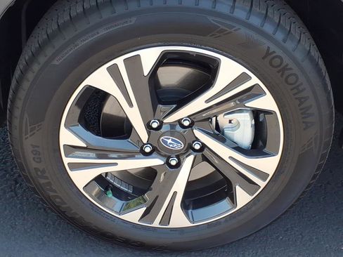 Certified 2025 Subaru Crosstrek 2.0i Premium AWD/4WD image 12