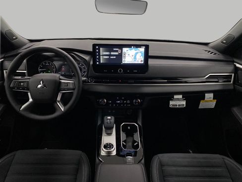 New 2026 Mitsubishi Outlander LE AWD/4WD image 20