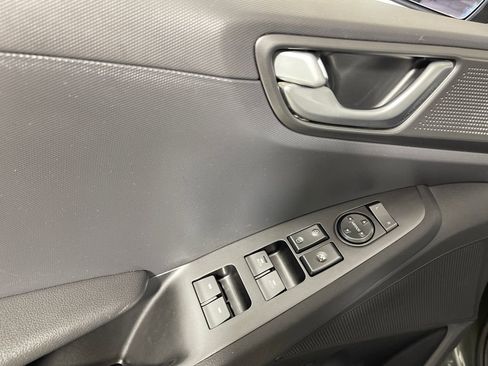 Used 2022 Hyundai Ioniq SEL image 18