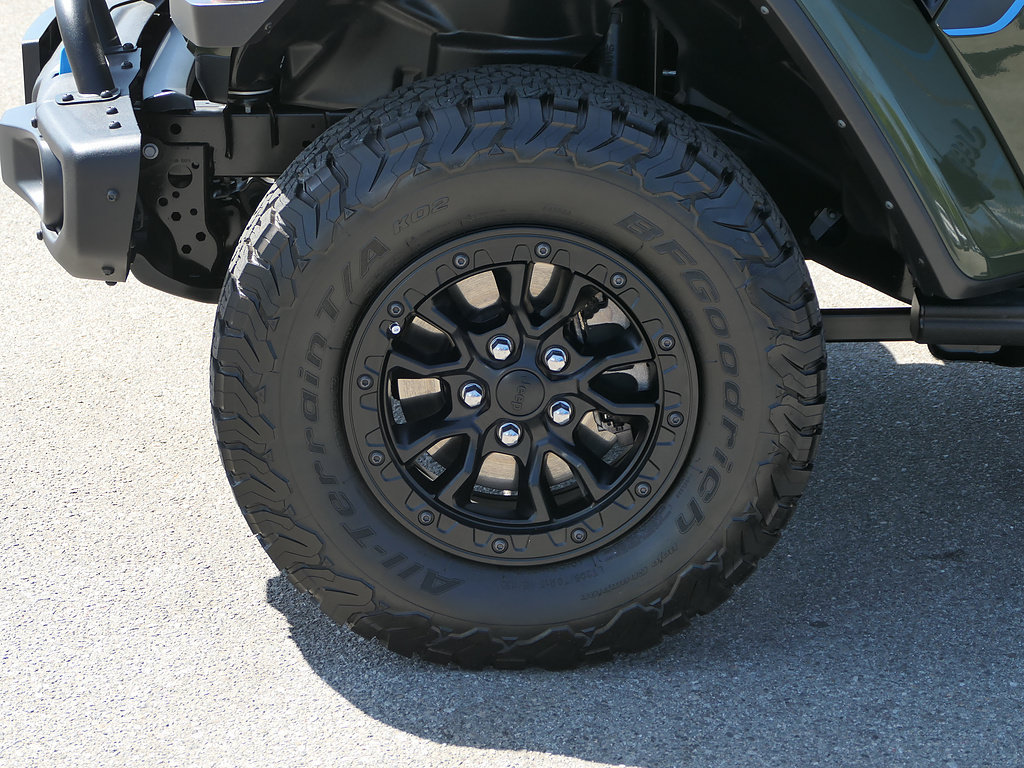 Used 2023 Jeep Wrangler Unlimited Rubicon 4xe AWD/4WD image 10